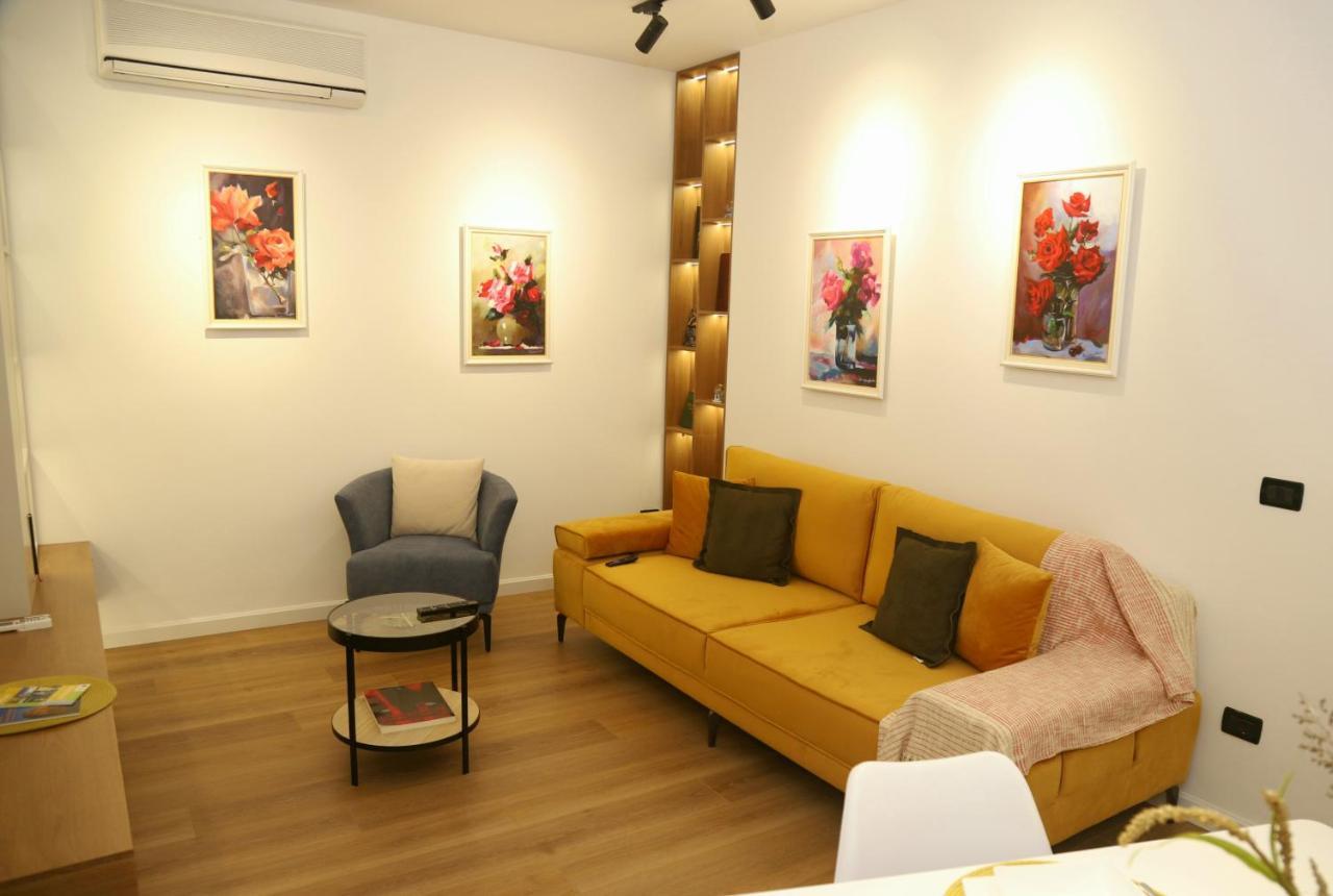 Mjolly Apartment ティラナ エクステリア 写真